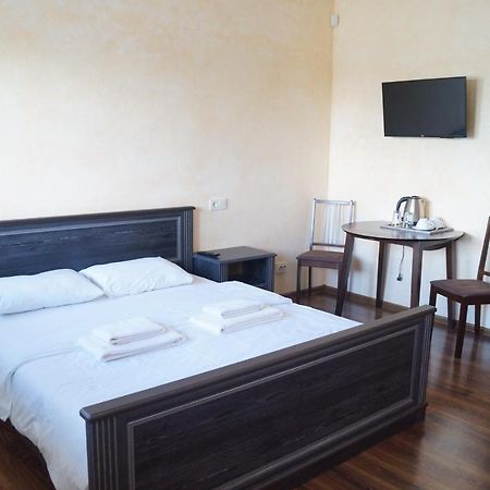 Rosinka Motel Ukrayinka Exterior foto