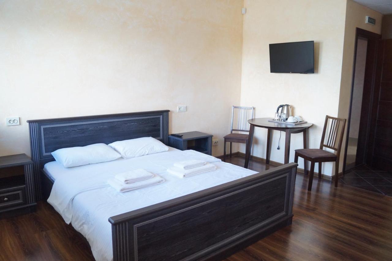 Rosinka Motel Ukrayinka Exterior foto